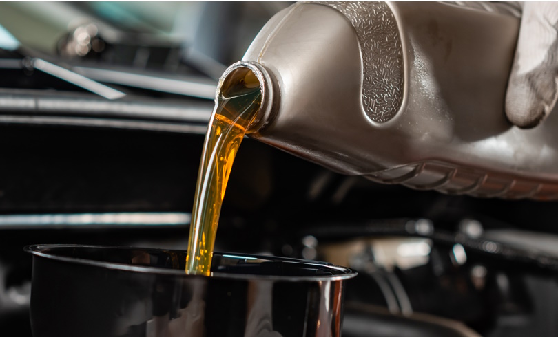 How Cold Weather Affects Engine Oil